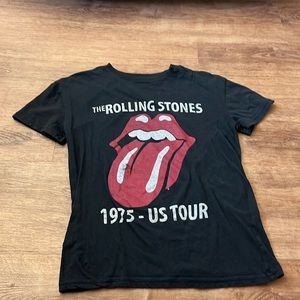 Women’s Rolling Stones Graphic Tee size small